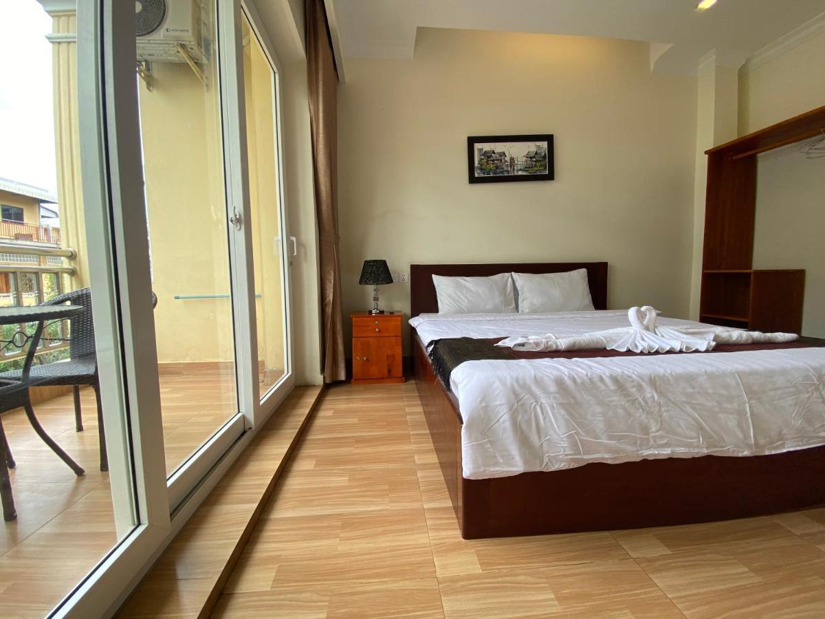 Phnom Penh Le Vincent Hotel Екстер'єр фото