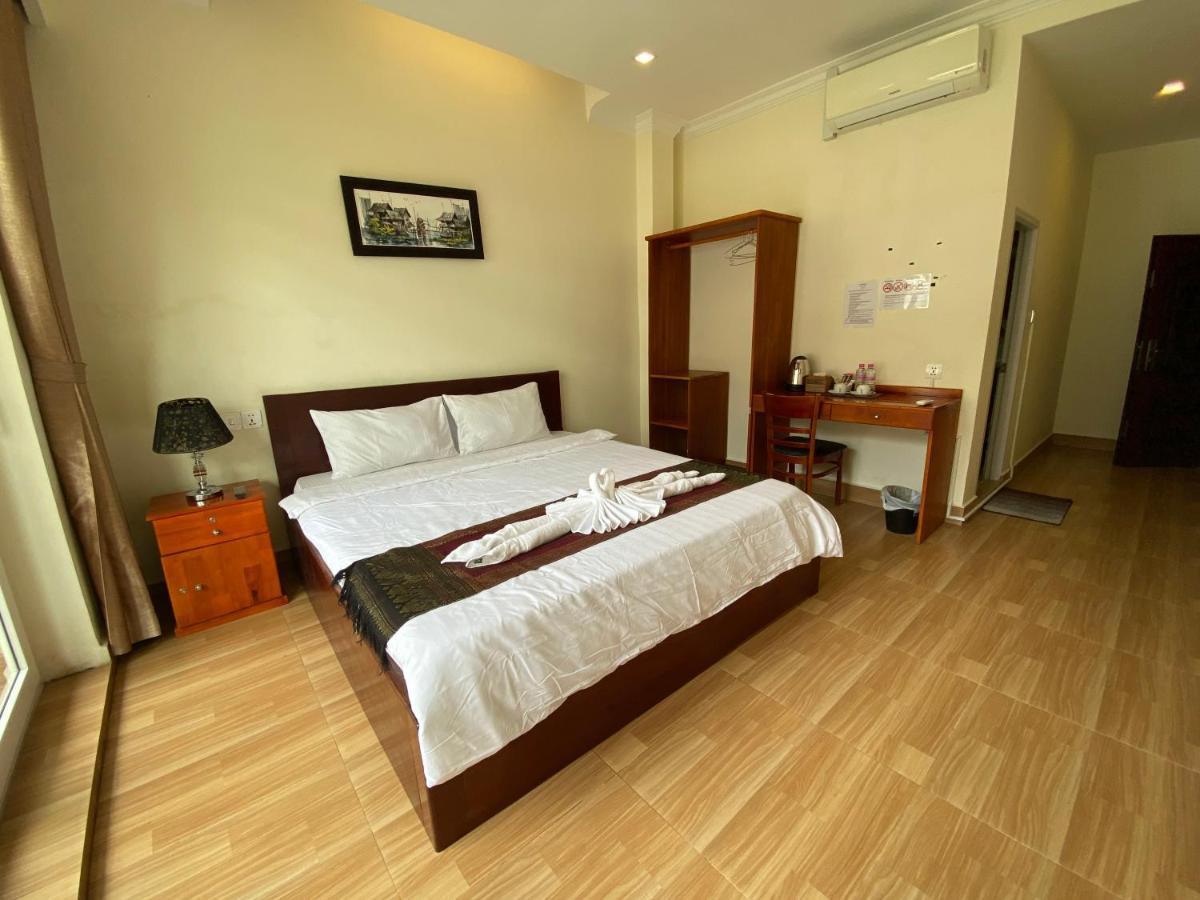 Phnom Penh Le Vincent Hotel Екстер'єр фото