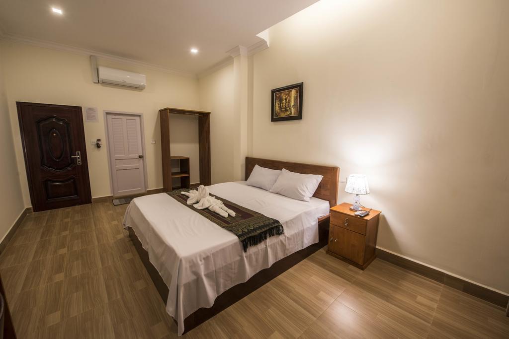 Phnom Penh Le Vincent Hotel Екстер'єр фото